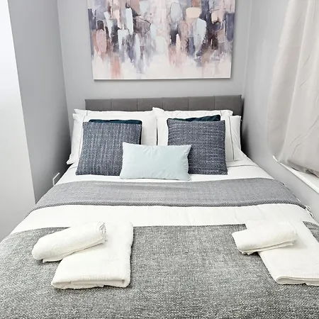 Apartment In Location *