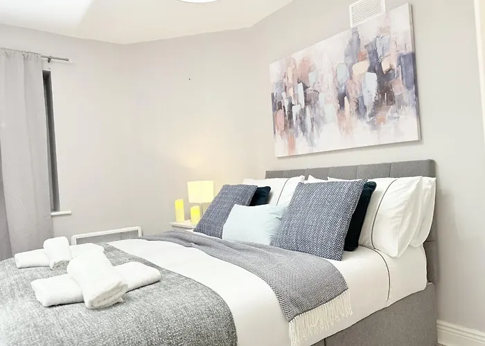 Apartament In Location